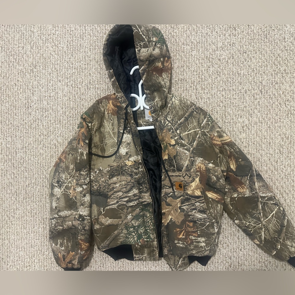 Carhartt Realtree Camo Hooded Jacket - Size Small
